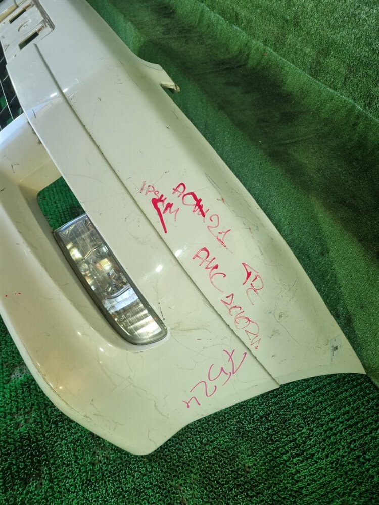 Бампер передний Toyota Ipsum ACM21 2AZ-FE