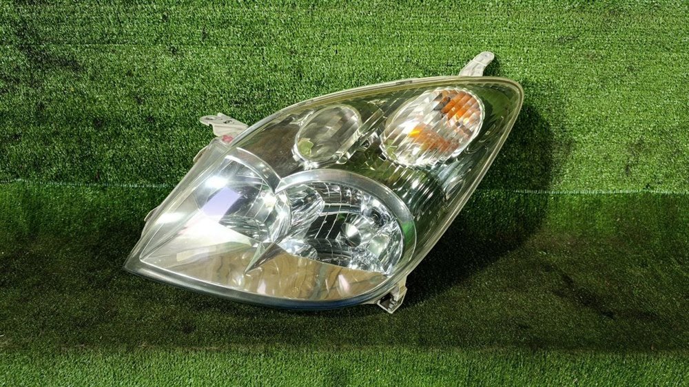 Запчасть фара левая Toyota Corolla Spacio 2003 ZZE122 1ZZ-FE контрактная ФАРА левая Toyota Corolla Spacio 2003 ZZE122 1ZZ-FE контрактная
