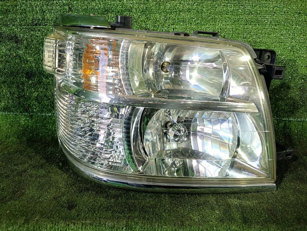 ФАРА правая Nissan Elgrand 2001 E50 QD32DE контрактная