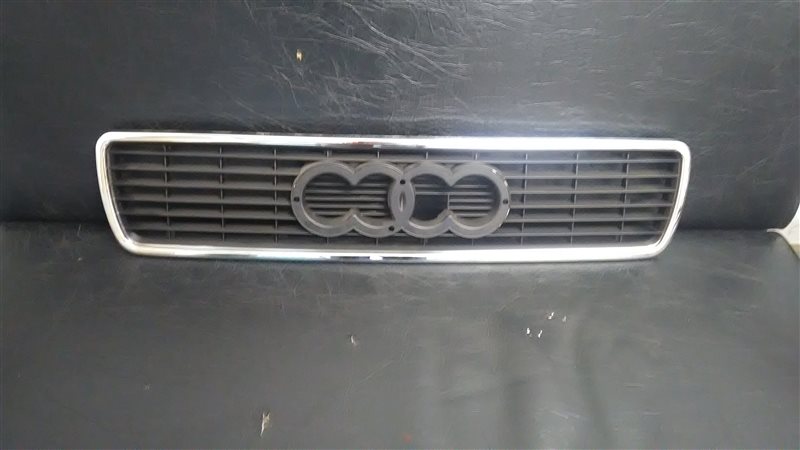 Решетка радиатора Audi 80 Решетка радиатора Audi 80