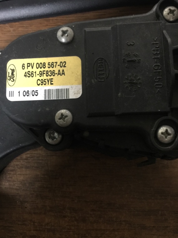 Педаль газа Ford Fiesta 2001 Педаль газа Ford Fiesta 2001