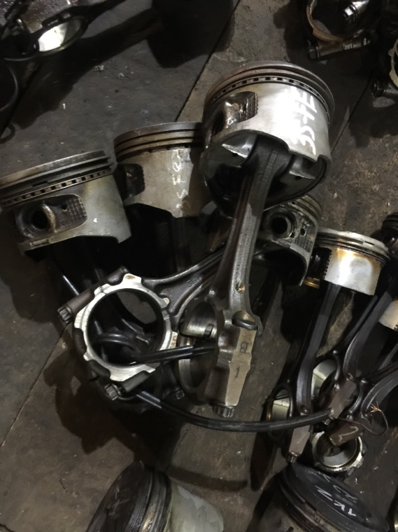 Поршень Toyota 3S-FE Поршень Toyota 3S-FE