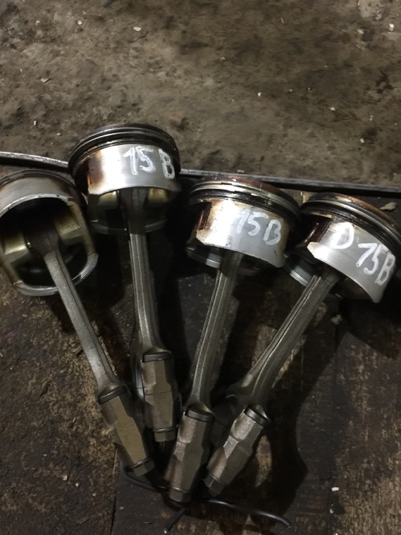 Поршень Honda Civic EU1 D15B Поршень Honda Civic EU1 D15B