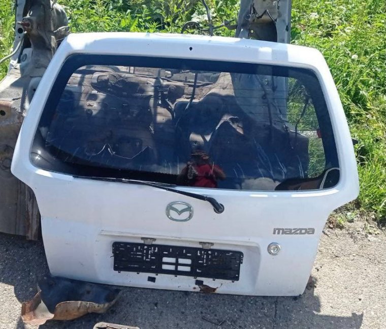 Дверь 5-ая Mazda Demio DW3W Дверь 5-ая Mazda Demio DW3W