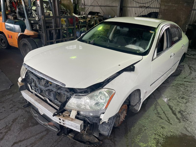 Брызговик передний левый NISSAN FUGA PY50 VQ35DE