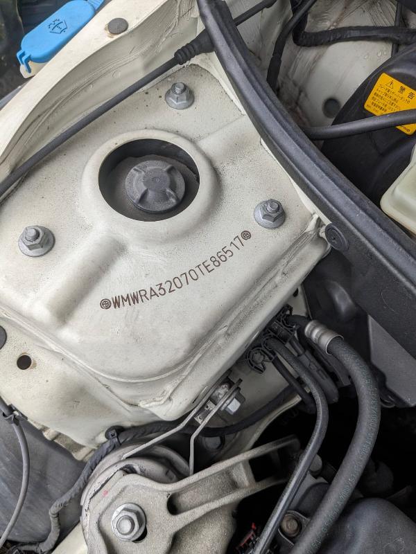 Ступица передняя правая HATCH 2006 R50 W10B16A