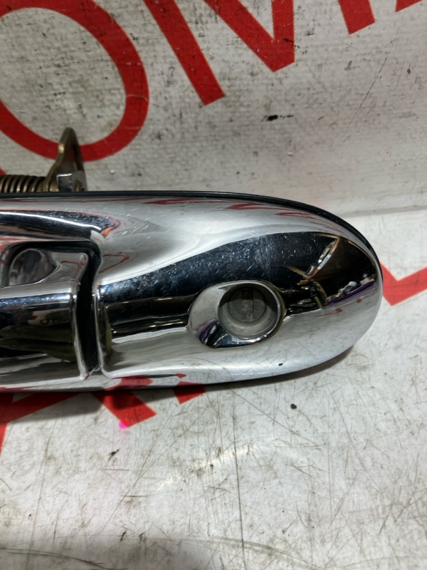 Ручка двери передняя левая TOWNCAR 1998 FN145 MODULAR V8