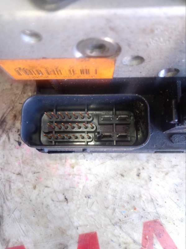 Блок abs LINCOLN TOWNCAR FN145 MODULAR V8