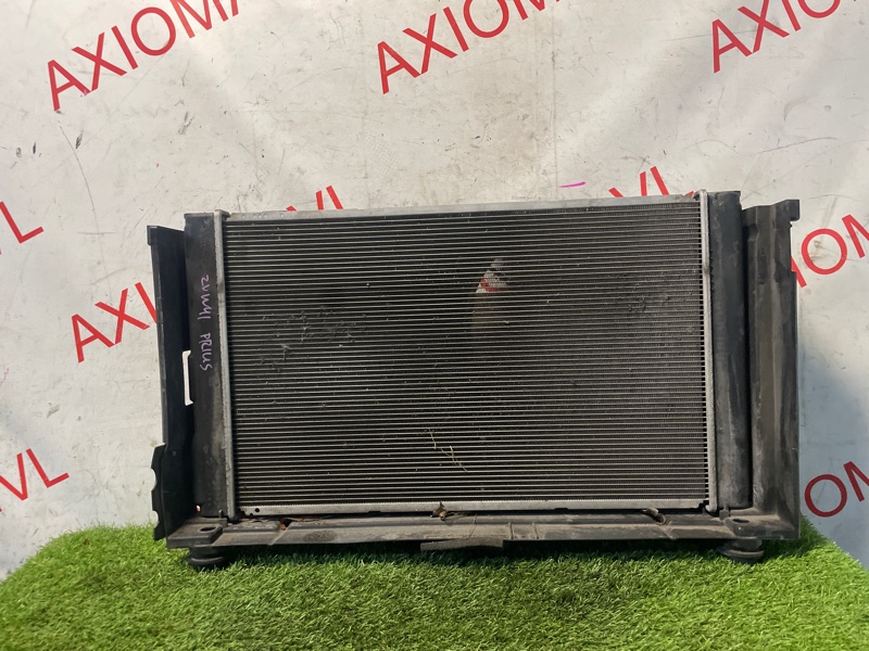 Радиатор двс для TOYOTA PRIUS ALPHA ZVW41 2ZRFXE, 1640037260, 1640037260 13 ракурс Радиатор двс для TOYOTA PRIUS ALPHA ZVW41 2ZRFXE, 1640037260, 1640037260 13 ракурс