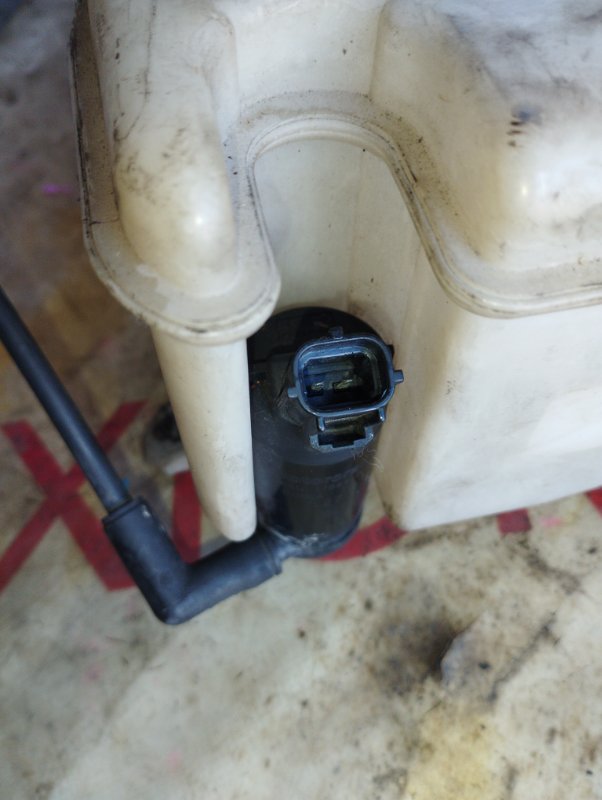 Бачок омывателя TOWNCAR 1998 FN145 MODULAR V8