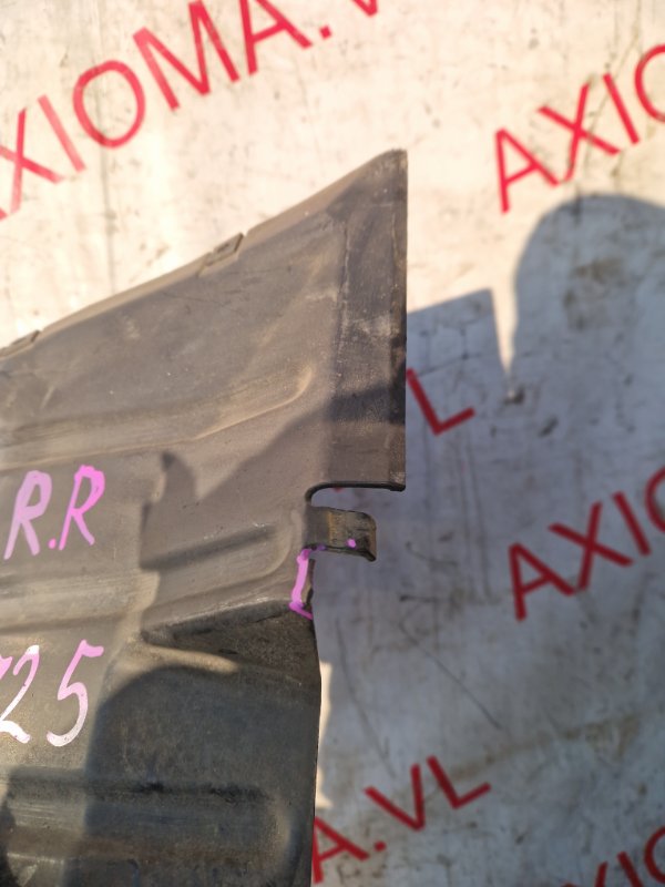 Подкрылок задний правый MITSUBISHI PAJERO IO H76W 4G93