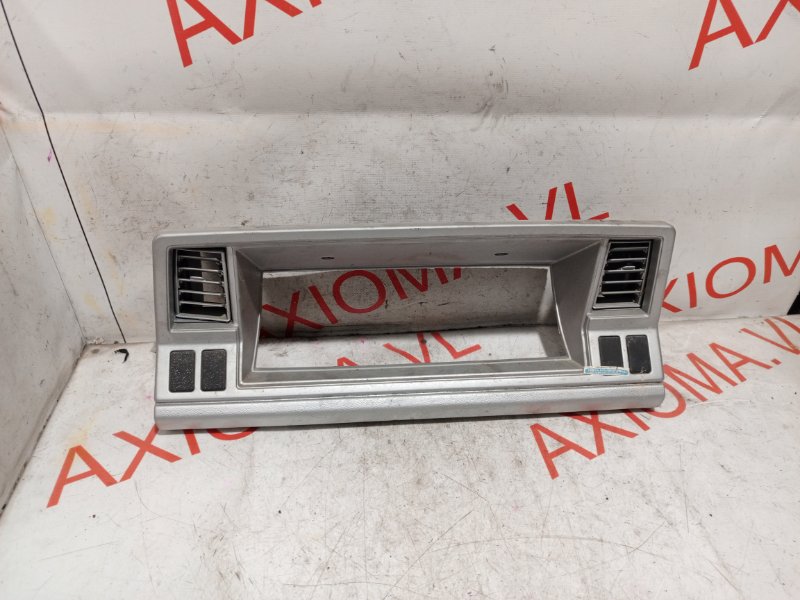 Консоль спидометра для NISSAN VANETTE VPJC22 A15S, 68240G5310, 68240G5310 7 ракурс Консоль спидометра для NISSAN VANETTE VPJC22 A15S, 68240G5310, 68240G5310 7 ракурс