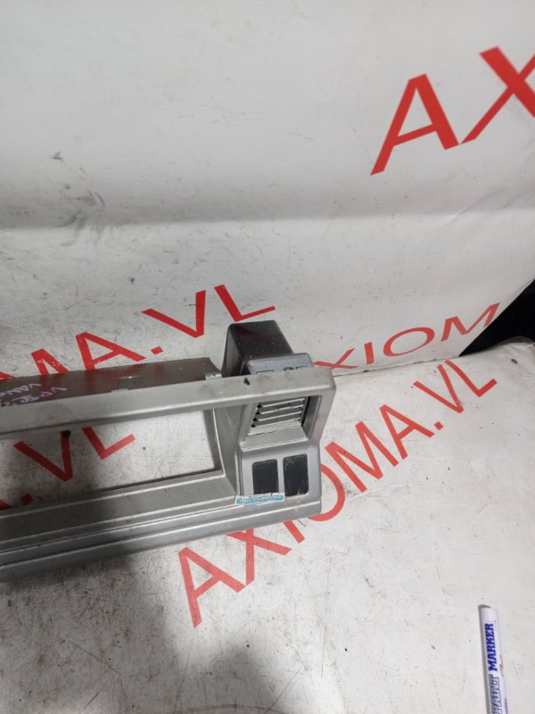 Консоль спидометра для NISSAN VANETTE VPJC22 A15S, 68240G5310, 68240G5310 10 ракурс Консоль спидометра для NISSAN VANETTE VPJC22 A15S, 68240G5310, 68240G5310 10 ракурс