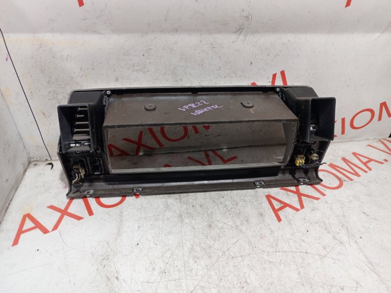 Консоль спидометра для NISSAN VANETTE VPJC22 A15S, 68240G5310, 68240G5310 12 ракурс Консоль спидометра для NISSAN VANETTE VPJC22 A15S, 68240G5310, 68240G5310 12 ракурс