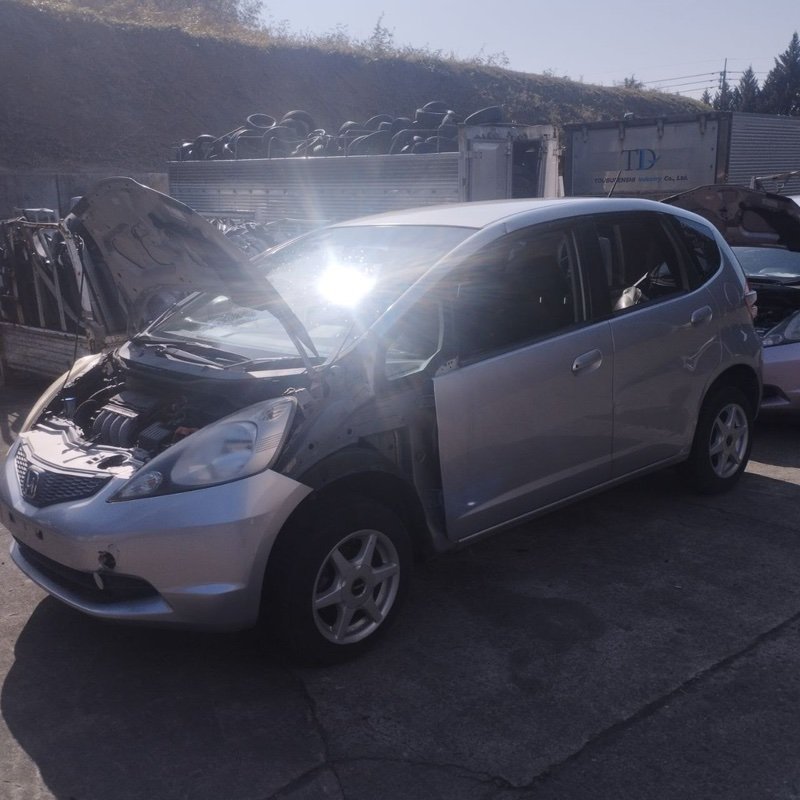 Стойка подвески передняя правая FIT 2009 GE6 L13A