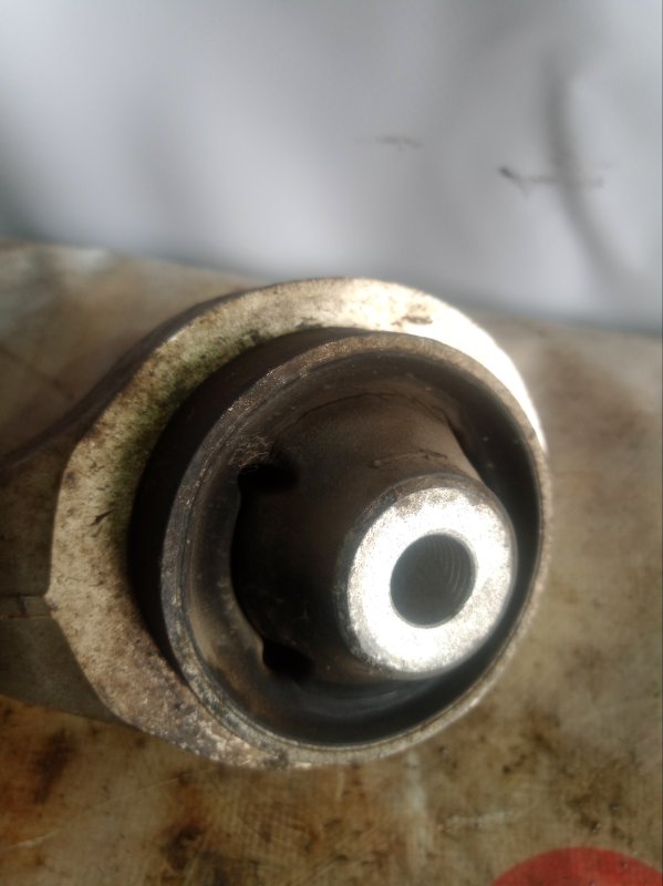 Рычаг подвески левый передний для AUDI A4 8EC BWE, 8E0407693AL, 8E0407693AL 3 ракурс Рычаг подвески левый передний для AUDI A4 8EC BWE, 8E0407693AL, 8E0407693AL 3 ракурс