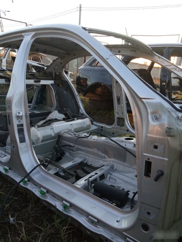 Порог со стойкой правый BMW E60 контрактная