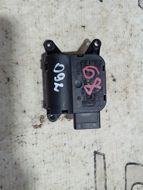 Сервопривод заслонки печки A3 2009 8P 1.8 CDA Сервопривод заслонки печки A3 2009 8P 1.8 CDA