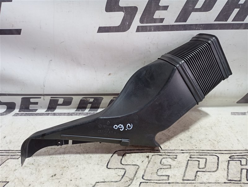 Воздухозаборник Volkswagen Passat 2002 B5 2.0 AZM 3B0129617G контрактная