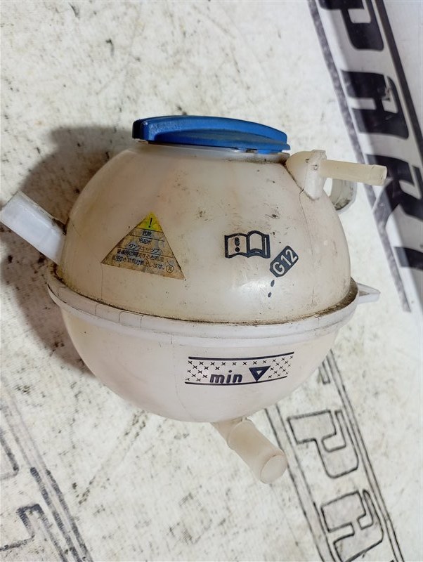 Бачок расширительный Volkswagen Passat 2012 B7 1.4 CAXA 1K0121407A контрактная