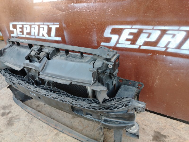 Кассета радиаторов в сборе с телевизором Passat 2016 B8