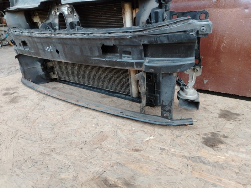 Кассета радиаторов в сборе с телевизором Passat 2016 B8