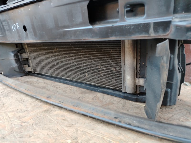 Кассета радиаторов в сборе с телевизором Passat 2016 B8