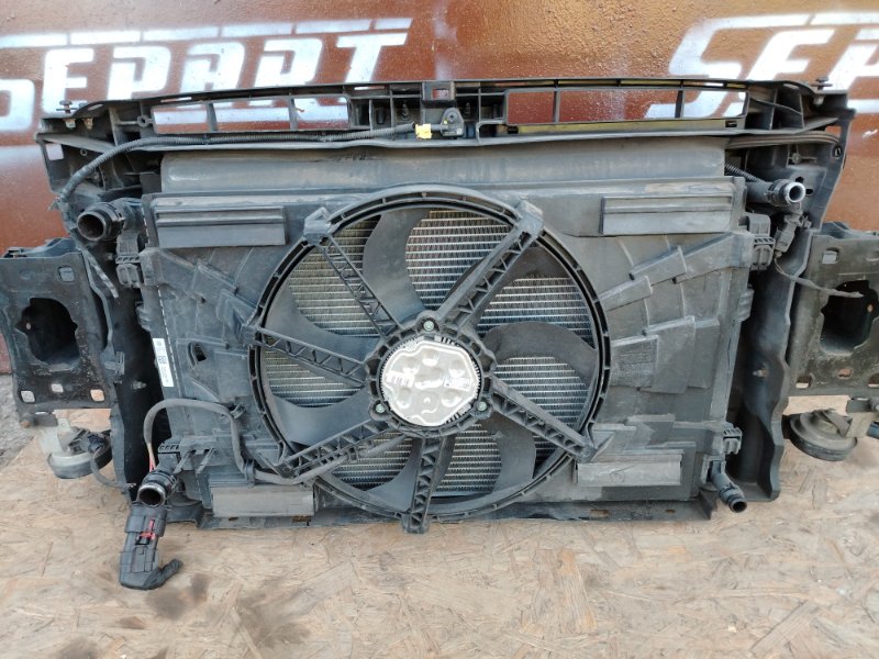 Кассета радиаторов в сборе с телевизором Passat 2016 B8