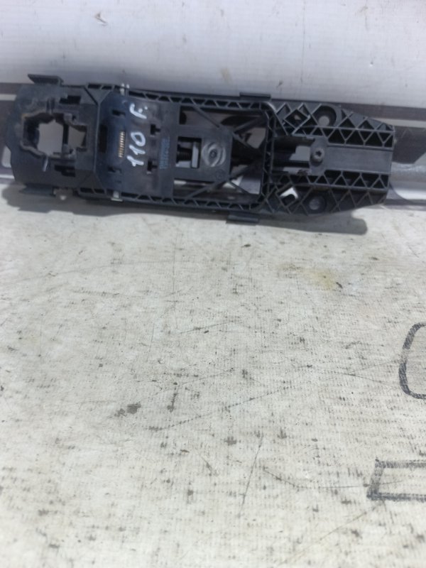 Кронштейн ручки двери передний Rapid 2014 1.2 CBZB Кронштейн ручки двери передний Rapid 2014 1.2 CBZB