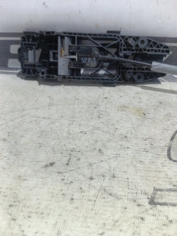 Кронштейн ручки двери передний Rapid 2014 1.2 CBZB Кронштейн ручки двери передний Rapid 2014 1.2 CBZB