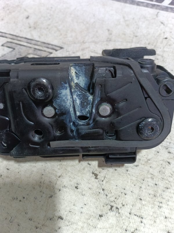 Замок двери задний правый Skoda Octavia A7 1.4 CZD