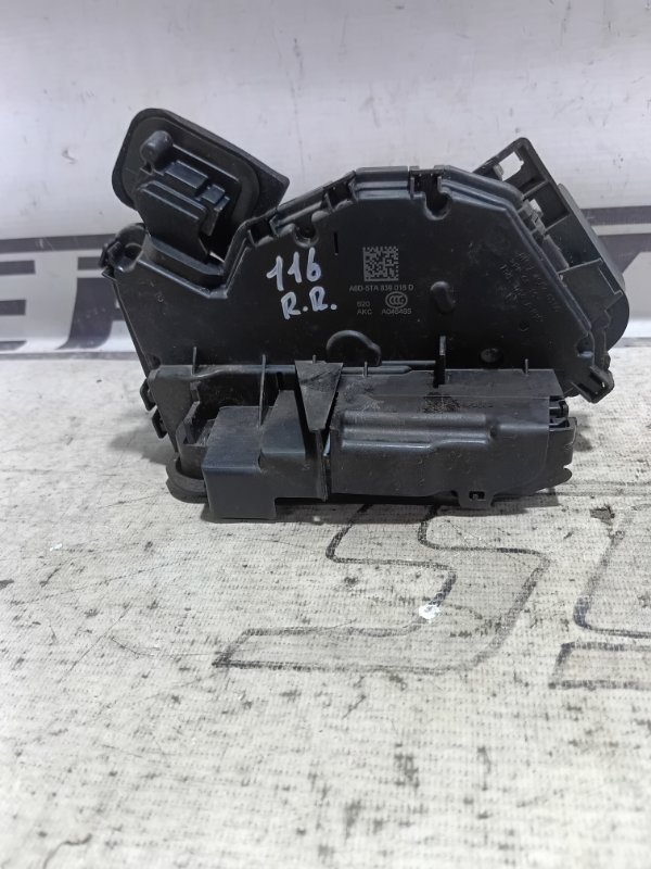 Замок двери задний правый Volkswagen Tiguan 2019 1.4 CZC 5TA839016D контрактная
