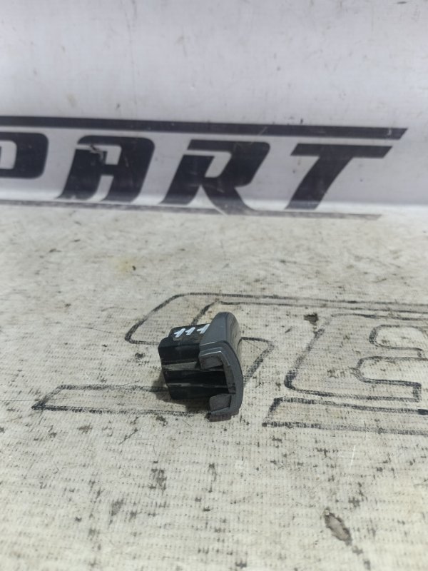 Заглушка ручки двери задняя левая YETI 2013 1.8 CDA