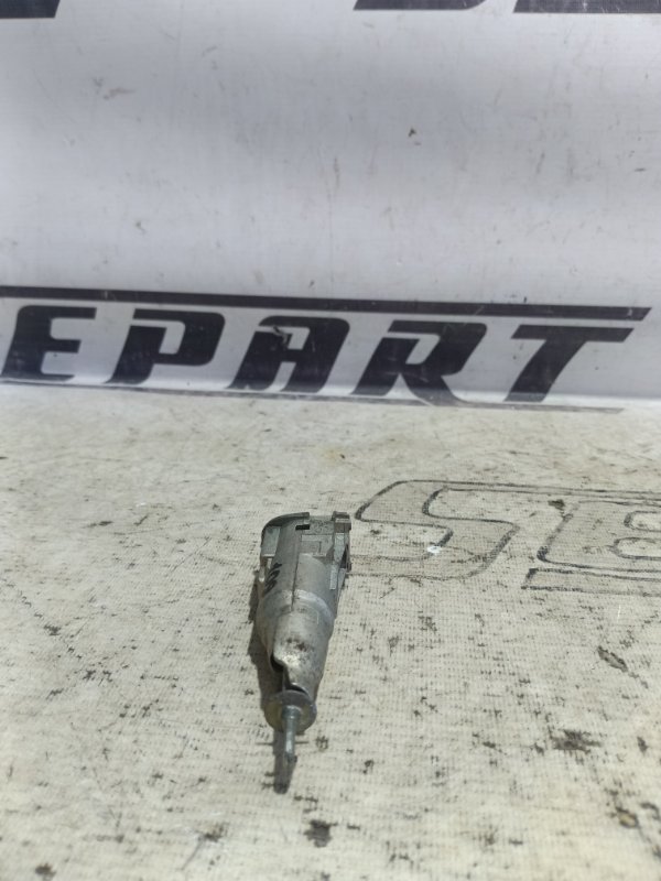 Личинка замка двери YETI 2011 1.4 CAXA