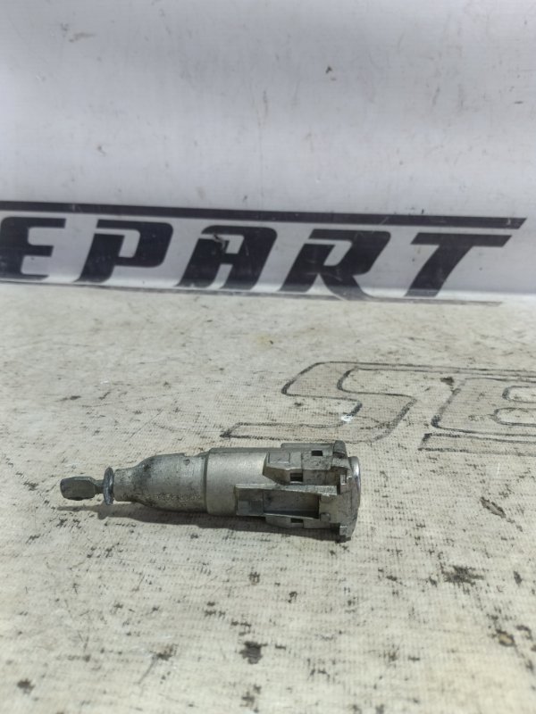 Личинка замка двери Skoda YETI 1.4 CAXA