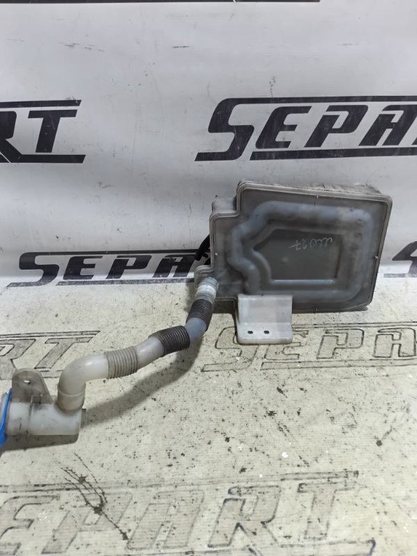 Бачок омывателя Skoda Octavia 2009 1.4 CAXA 1K0955453Q контрактная