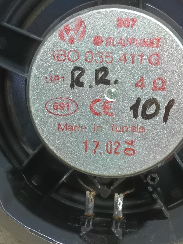 Динамик двери задний правый Passat 2002 B5 2.8 AMX