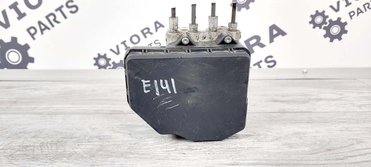 Блок ABS 6 GJ 2013 Седан 2.0