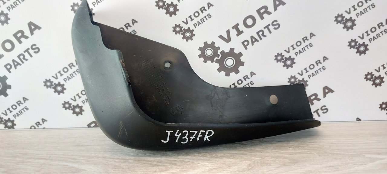 Брызговик передний правый Nissan Juke 2011 YF15 1.6 HR16DE KE7881K085 контрактная