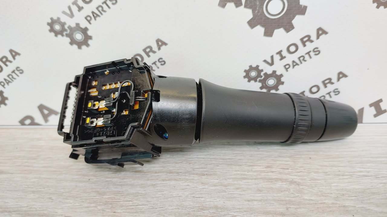 Переключатель подрулевой правый C-Crosser 2009 EP DW12MTED4 Переключатель подрулевой правый C-Crosser 2009 EP DW12MTED4