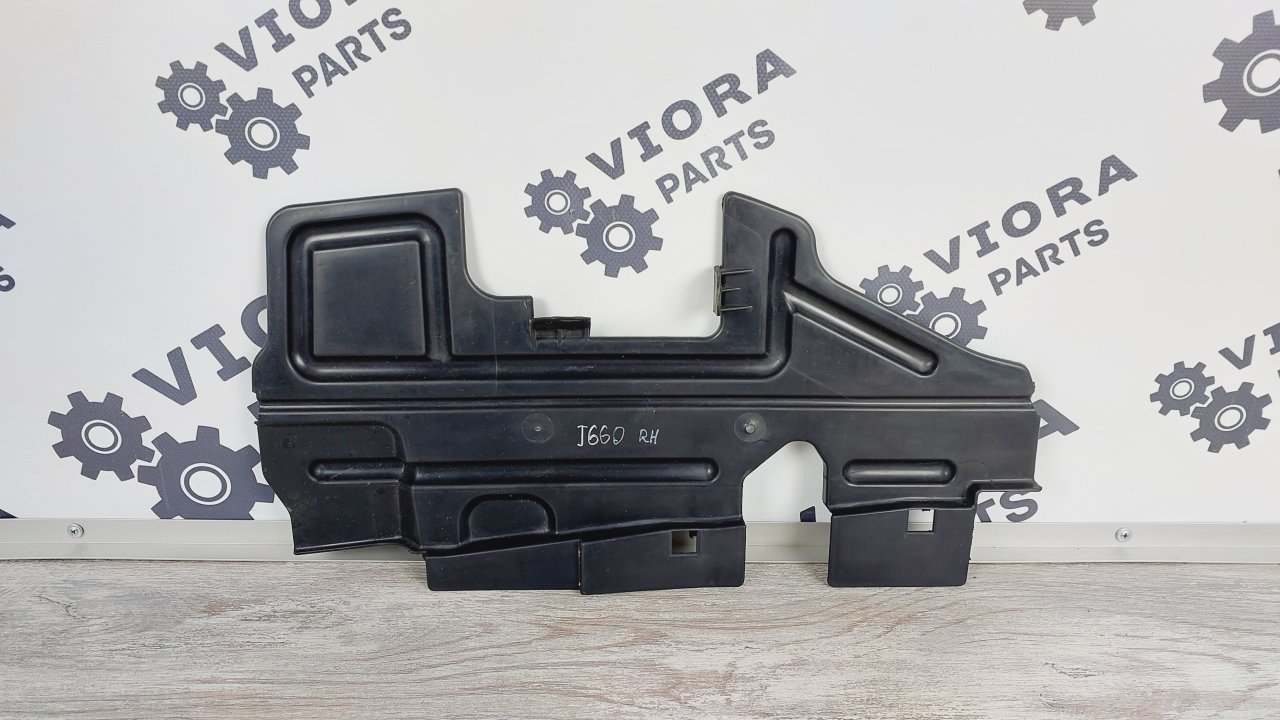 Дефлектор радиатора правый Toyota Avensis T250 1ZZFE