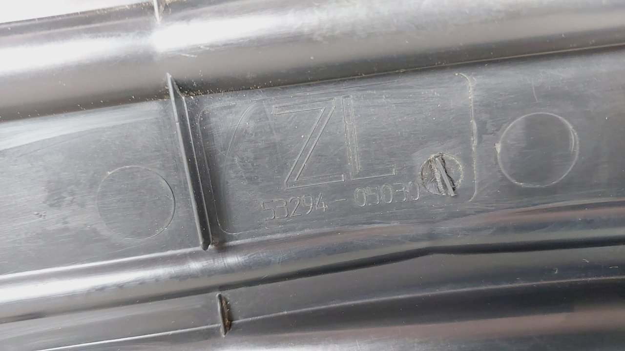 Дефлектор радиатора левый Avensis 2007 T250 1ZZFE Дефлектор радиатора левый Avensis 2007 T250 1ZZFE