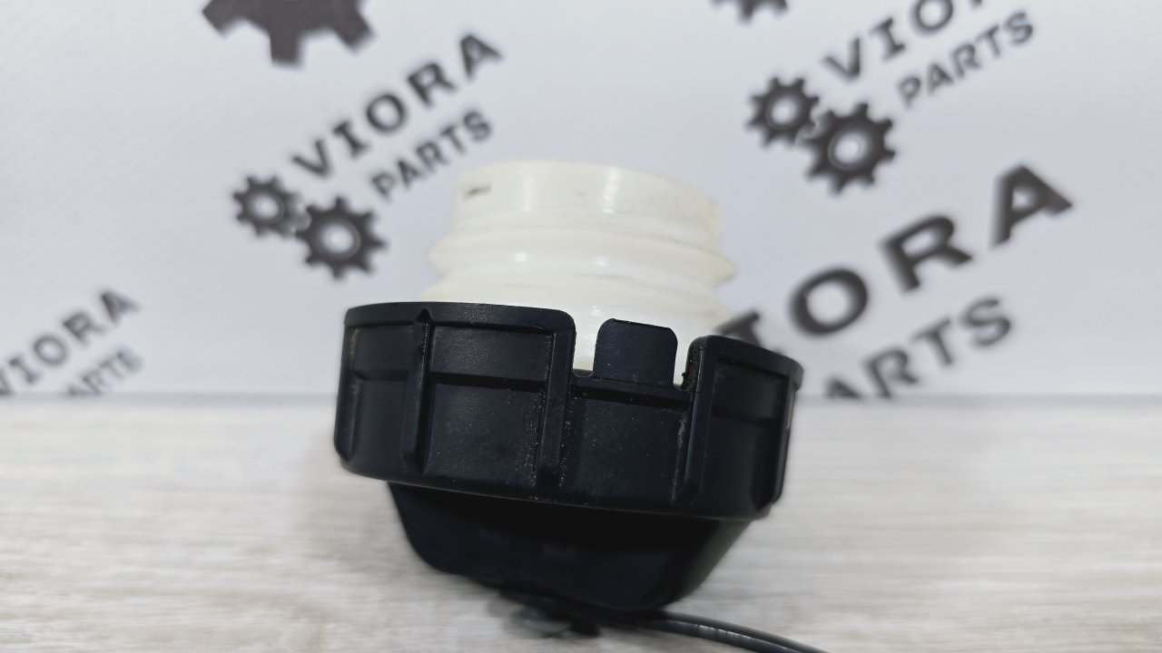 Пробка бензобака Lancer 9 2005 CS3A 4G18