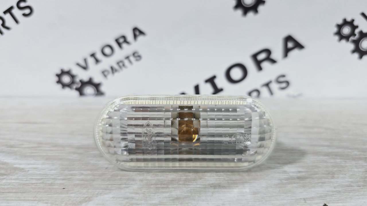 Повторитель поворота Fusion 2009 JU FYJA