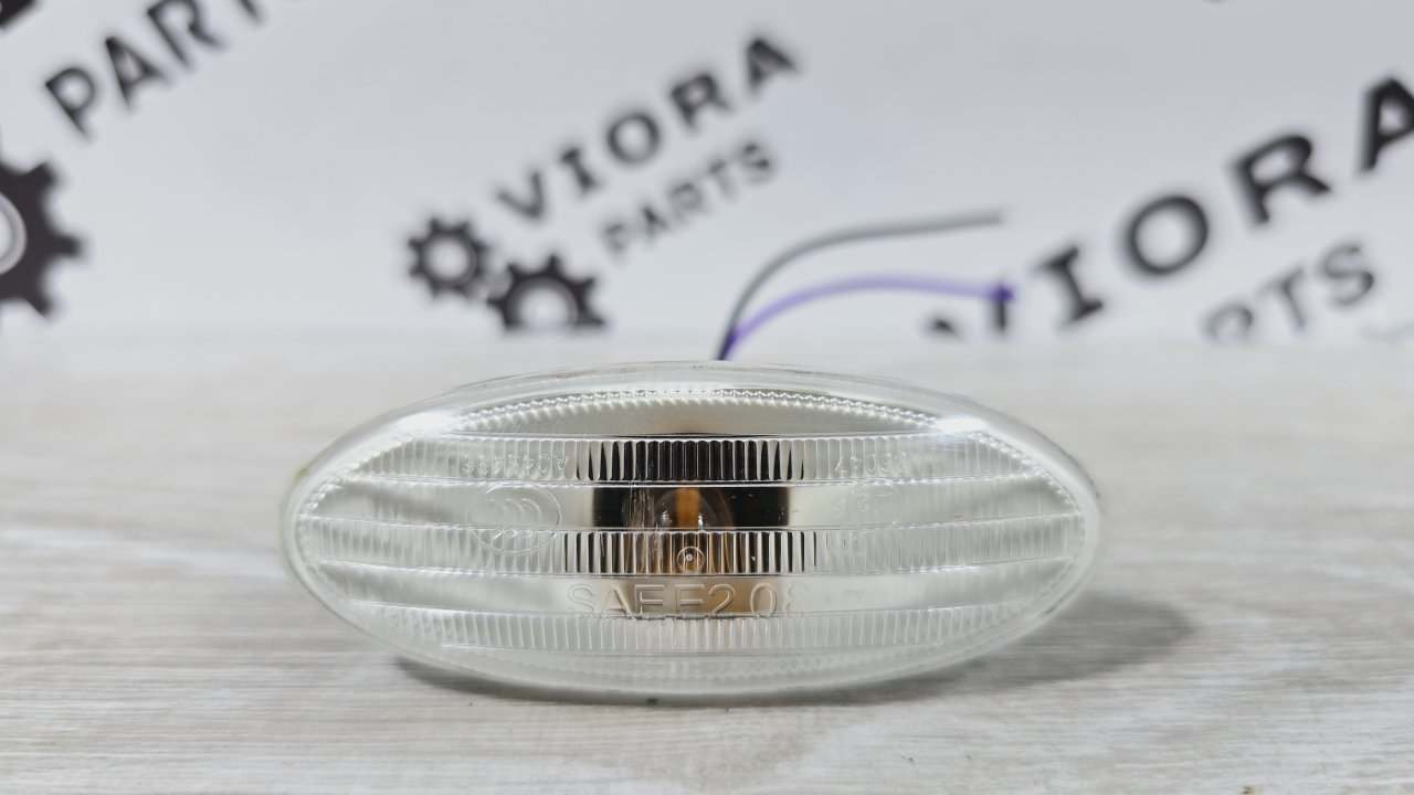 Повторитель поворота Juke 2012 YF15 HR16DE
