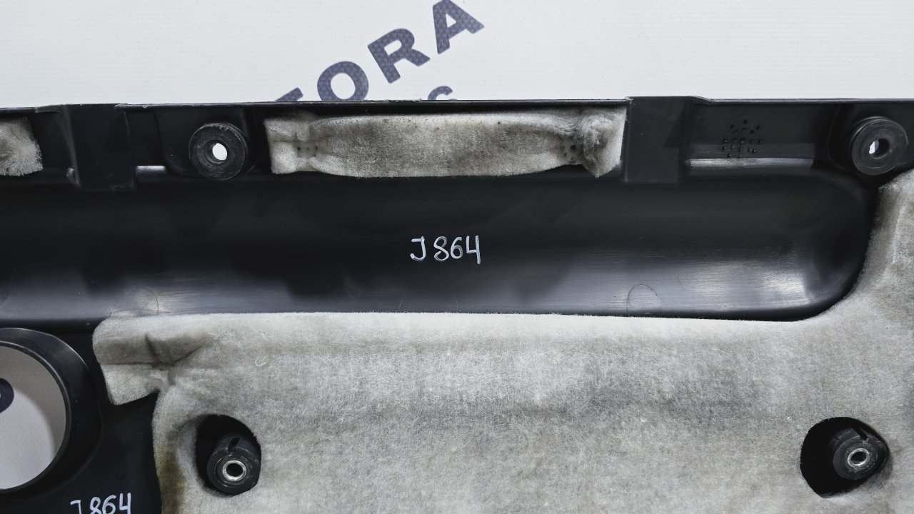 Накладка двигателя декоративная Avensis 2007 T250 1ZZFE Накладка двигателя декоративная Avensis 2007 T250 1ZZFE