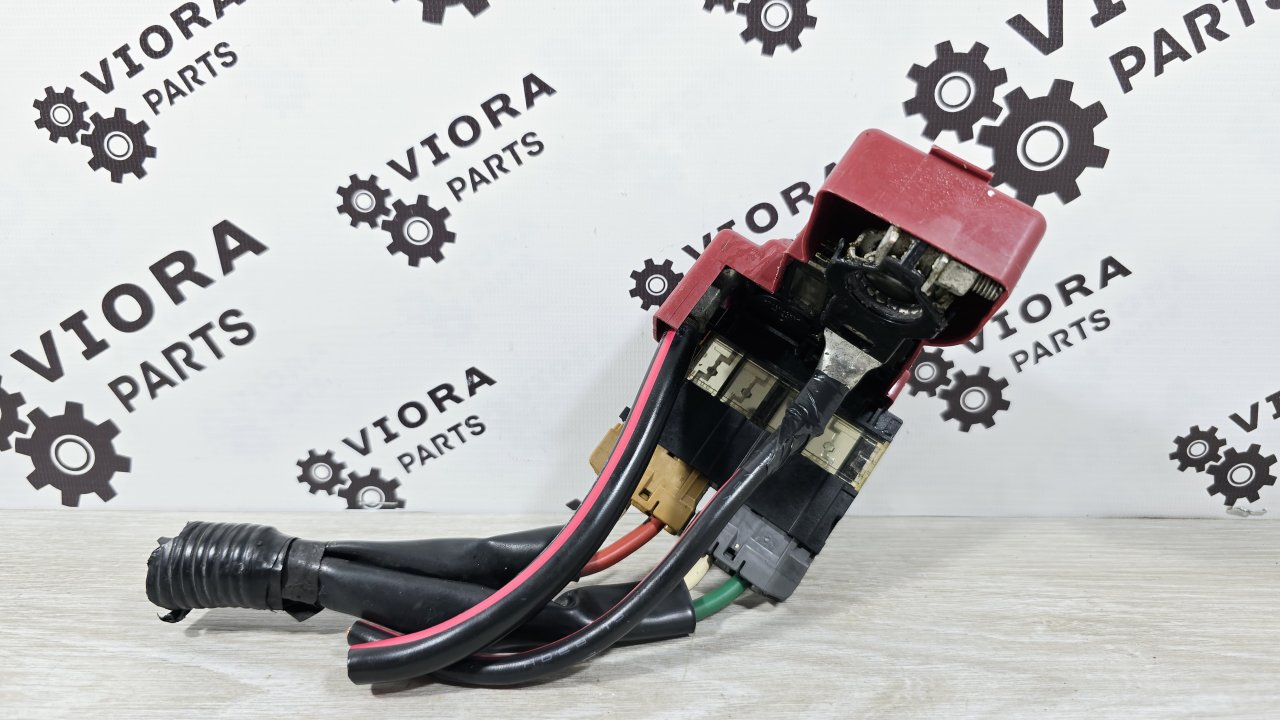 Блок предохранителей Juke 2012 YF15 HR16DE
