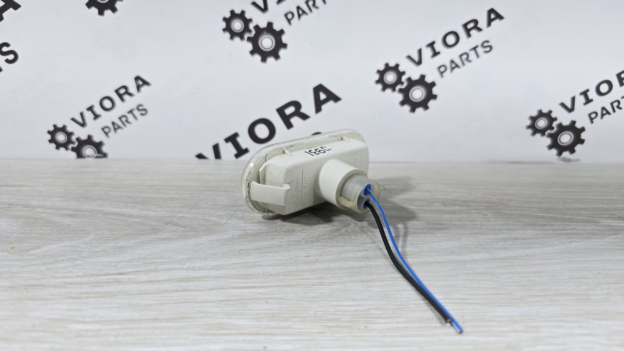 Повторитель поворота Ford Fusion JU FXJA