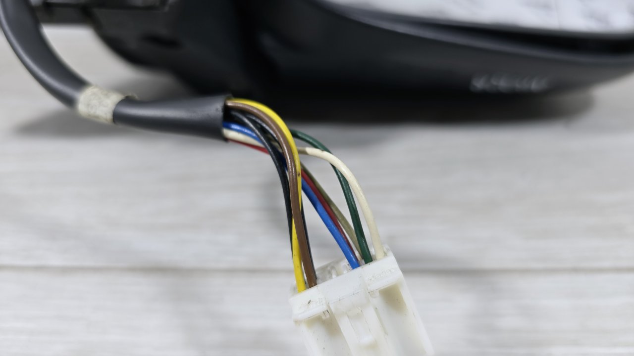 Зеркало правое Avensis 2008 T250 1ZZFE