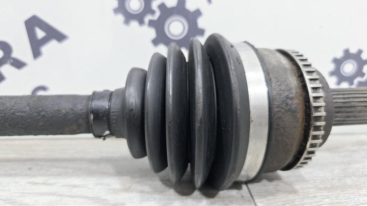 Привод передний правый Avensis 2008 T250 1ZZFE